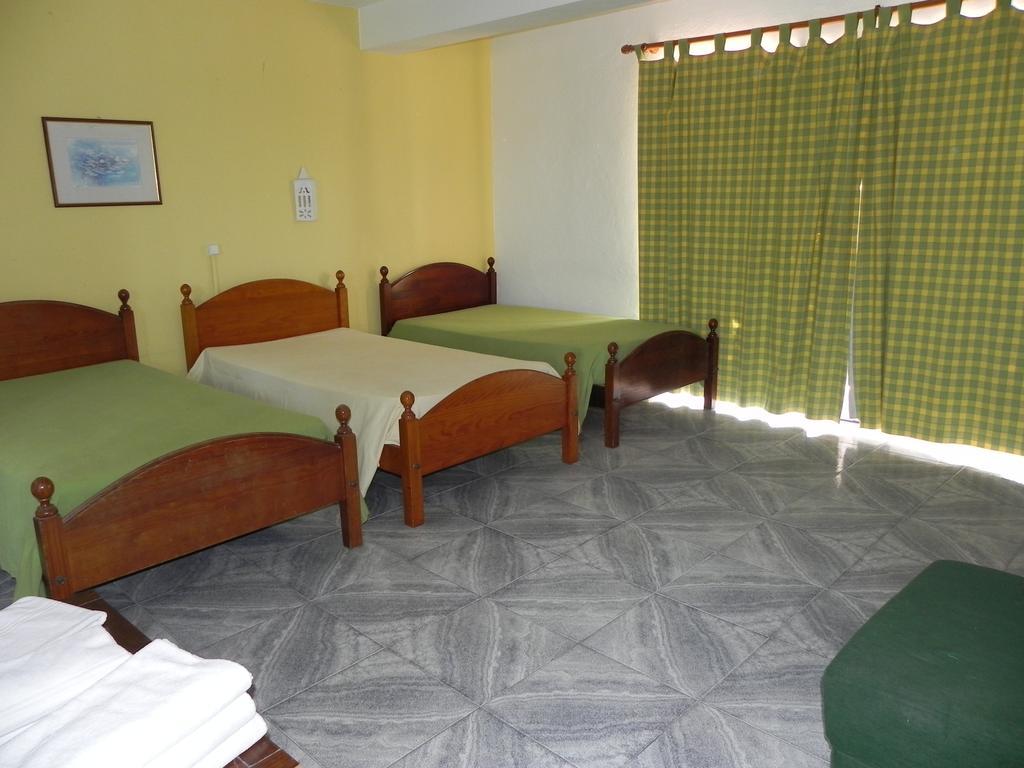 Hotel Lareira Do Pinheirinho Charneca  Habitación foto